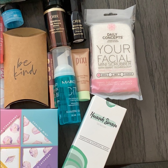 NEVER USED BEAUTY BUNDLE - Picture 4 of 4